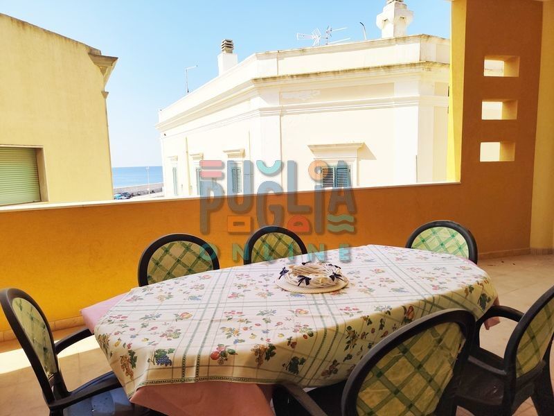 photo 1 Location entre particuliers Gallipoli appartement Pouilles  Balcon