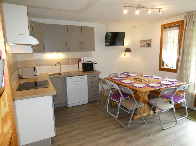 photo 6 Location entre particuliers Risoul 1850 appartement Provence-Alpes-Cte d'Azur Hautes-Alpes Coin cuisine