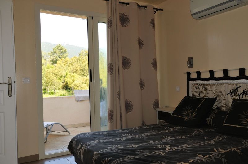 photo 2 Location entre particuliers Porto Vecchio villa Corse Corse du Sud chambre 2