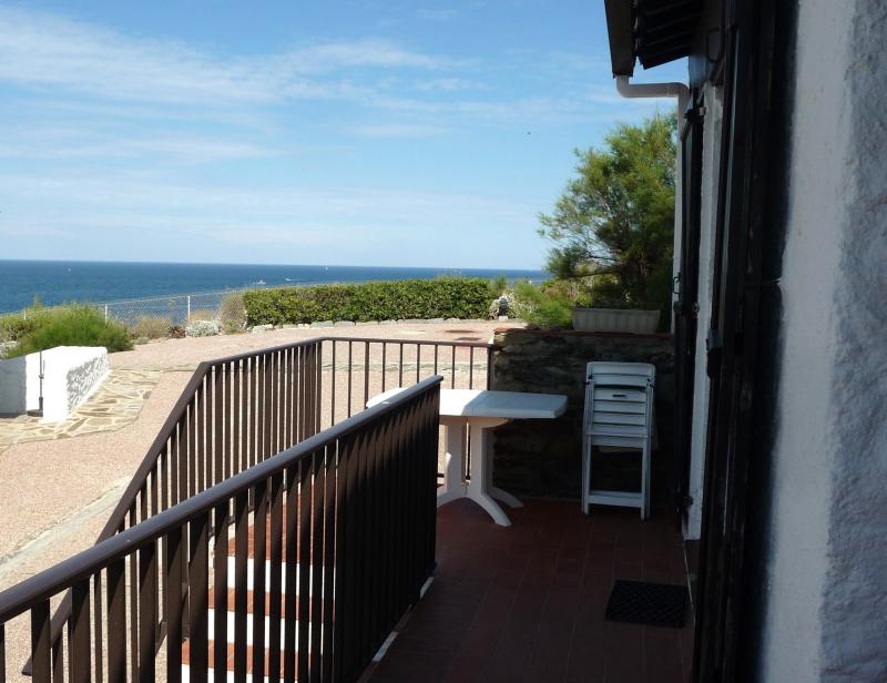 photo 9 Location entre particuliers Banyuls-sur-Mer maison Languedoc-Roussillon Pyrnes-Orientales Vue de la terrasse