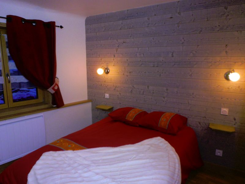 photo 1 Location entre particuliers Valloire appartement Rhne-Alpes Savoie chambre