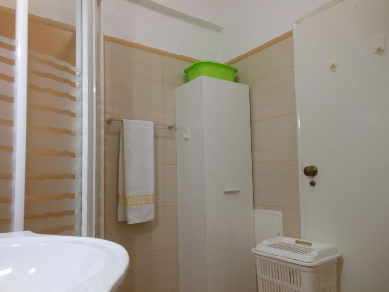 photo 4 Location entre particuliers Altura appartement Algarve  salle de bain
