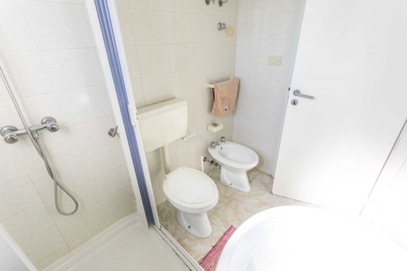 photo 12 Location entre particuliers Ugento - Torre San Giovanni appartement   salle de bain