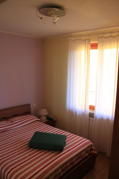 photo 12 Location entre particuliers Sirmione appartement Lombardie Brescia (province de) chambre 1