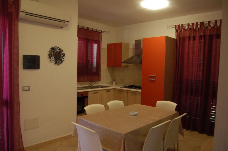 photo 12 Location entre particuliers Budoni appartement Sardaigne Olbia Tempio (province de) Coin cuisine