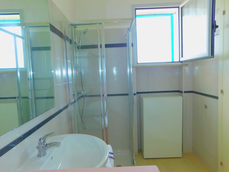 photo 12 Location entre particuliers Ugento - Torre San Giovanni studio Pouilles Lecce (province de) salle de bain