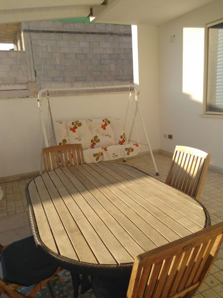 photo 12 Location entre particuliers Ugento - Torre San Giovanni appartement Pouilles Lecce (province de) Terrasse