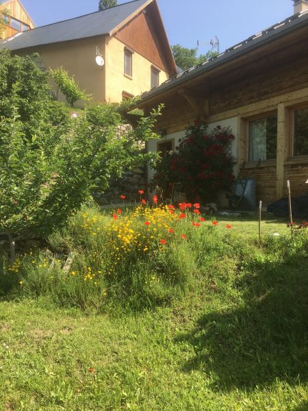 photo 12 Location entre particuliers Embrun chalet Provence-Alpes-Cte d'Azur Hautes-Alpes Jardin