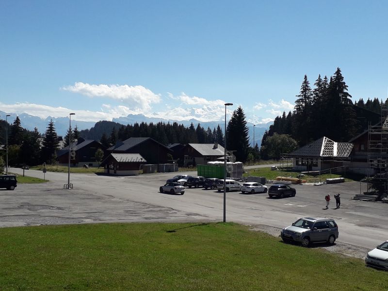 photo 7 Location entre particuliers Praz de Lys Sommand studio Rhne-Alpes Haute-Savoie Vue du balcon