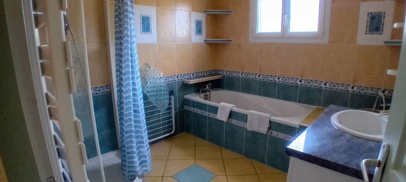 photo 9 Location entre particuliers Soulac maison Aquitaine Gironde salle de bain