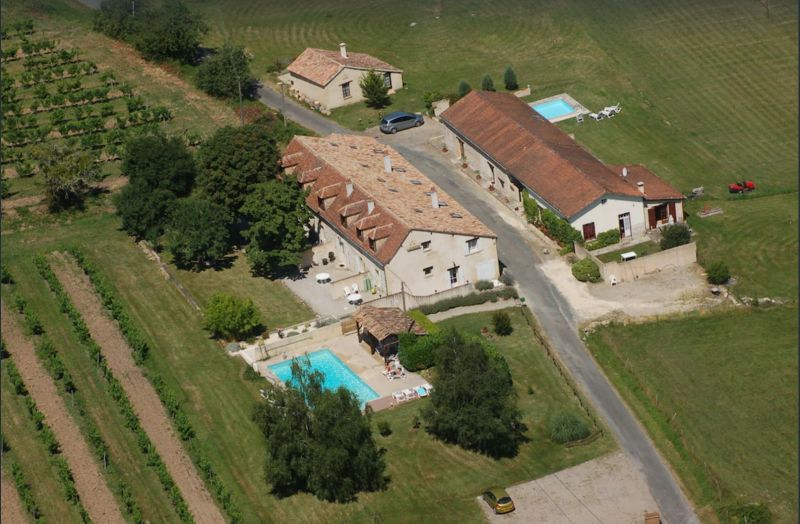 photo 0 Location entre particuliers Bergerac gite Aquitaine Dordogne Vue extrieure de la location