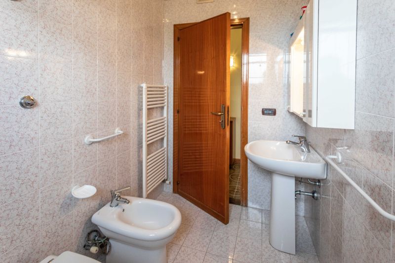 photo 14 Location entre particuliers Gallipoli appartement   salle de bain