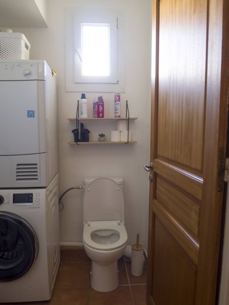 photo 10 Location entre particuliers Saint Cyr sur Mer appartement Provence-Alpes-Cte d'Azur Var WC spar