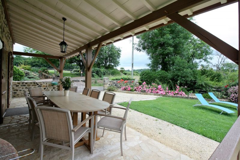 photo 15 Location entre particuliers Brantme maison Aquitaine Dordogne Terrasse