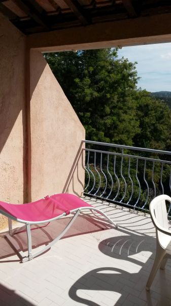 photo 8 Location entre particuliers Cavalaire-sur-Mer appartement Provence-Alpes-Cte d'Azur Var Terrasse 1