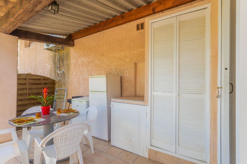 photo 2 Location entre particuliers Saint Raphael studio Provence-Alpes-Cte d'Azur Var