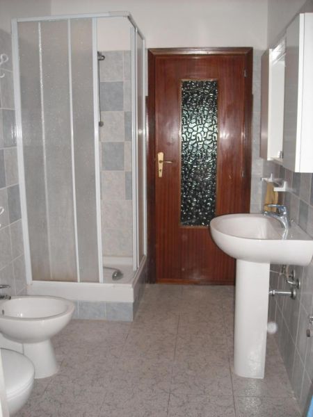 photo 3 Location entre particuliers Alghero appartement Sardaigne Sassari (province de) salle de bain