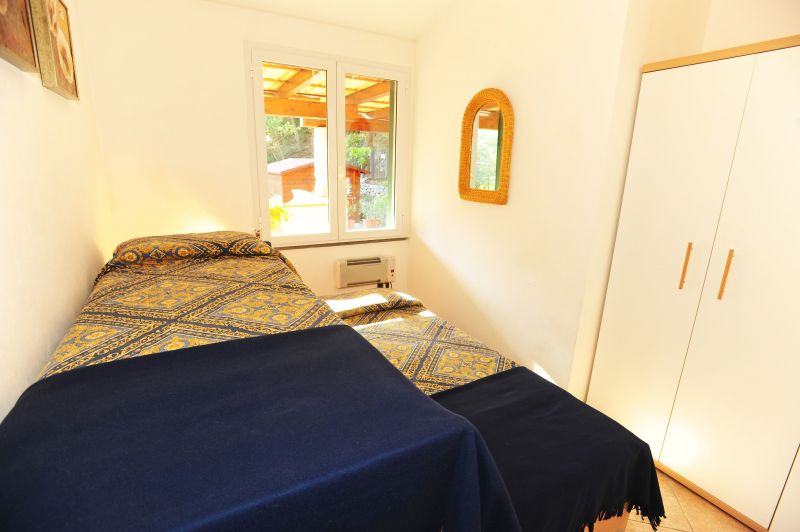 photo 15 Location entre particuliers Rio nell'Elba appartement Toscane Ile d'Elbe chambre 2