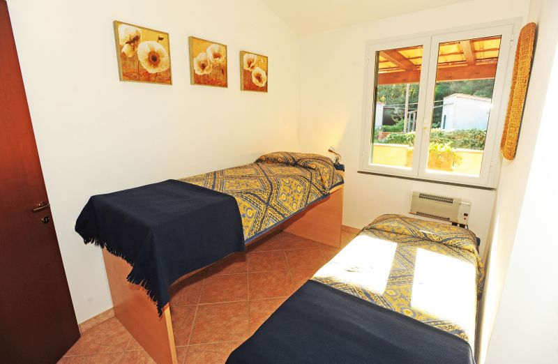 photo 16 Location entre particuliers Rio nell'Elba appartement Toscane Ile d'Elbe chambre 2