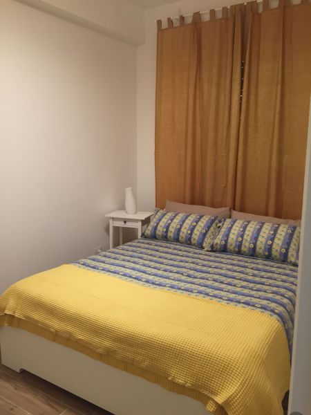 photo 5 Location entre particuliers Santo Stefano al Mare appartement Ligurie Imperia (province d') chambre 1