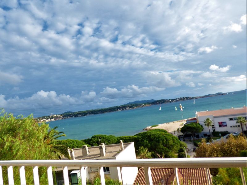 photo 17 Location entre particuliers Bandol studio Provence-Alpes-Cte d'Azur Var Vue de la terrasse