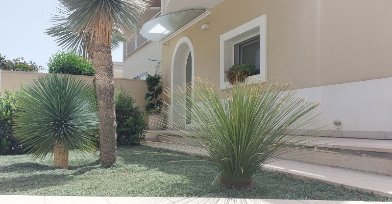 photo 1 Location entre particuliers Porto Cesareo appartement Pouilles Lecce (province de) Jardin