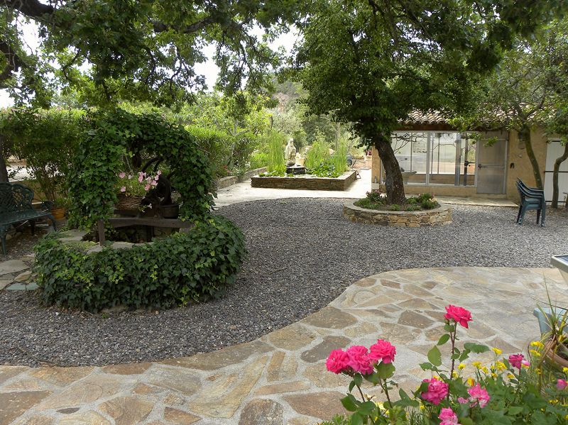 photo 15 Location entre particuliers Grimaud studio Provence-Alpes-Cte d'Azur Var Jardin