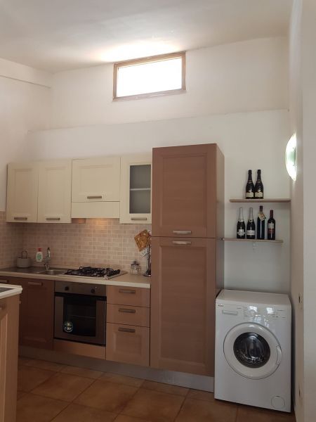 photo 1 Location entre particuliers La Caletta appartement   Coin cuisine