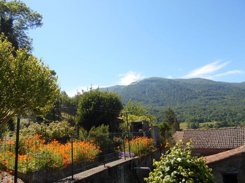 photo 15 Location entre particuliers  gite Midi-Pyrnes Hautes-Pyrnes Vue du balcon