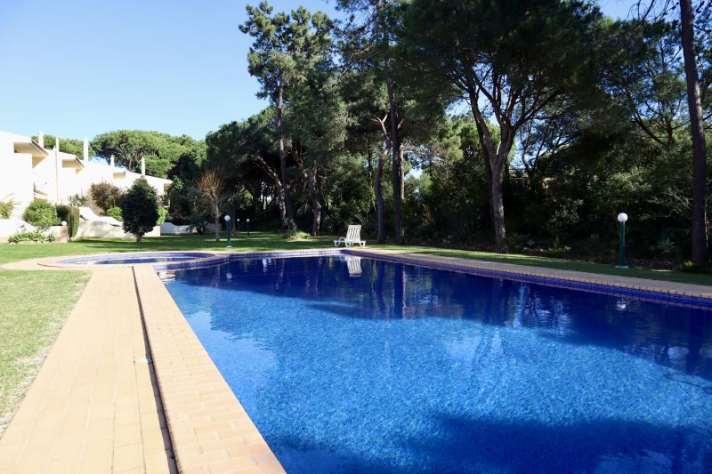 photo 2 Location entre particuliers Quarteira appartement Algarve  Piscine