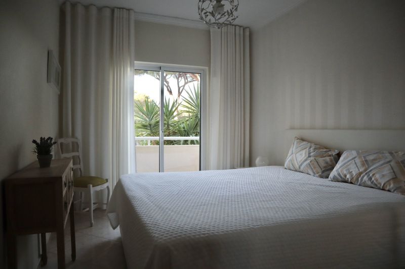 photo 12 Location entre particuliers Quarteira appartement Algarve  chambre 2