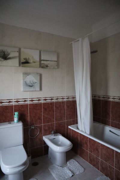 photo 18 Location entre particuliers Quarteira appartement Algarve  salle de bain