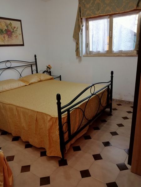 photo 21 Location entre particuliers Pescoluse appartement Pouilles Lecce (province de) chambre 1