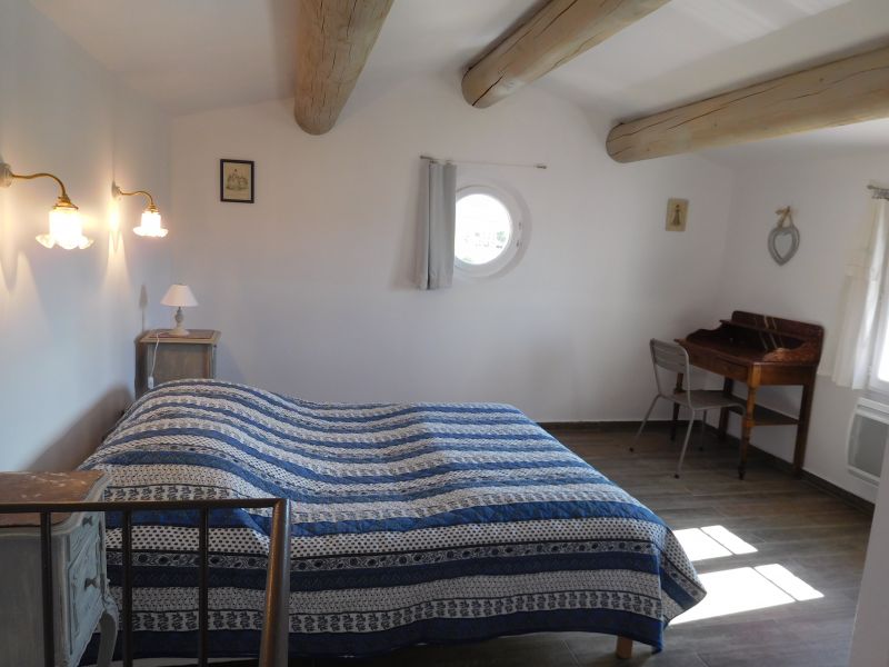 photo 9 Location entre particuliers Apt maison Provence-Alpes-Cte d'Azur Vaucluse chambre