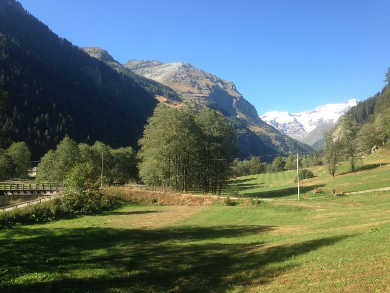 photo 2 Location entre particuliers Gressoney Saint Jean chalet Val-d'Aoste Aoste (province d') Jardin