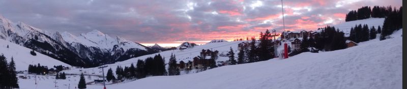 photo 6 Location entre particuliers Manigod-Croix Fry/L'tale-Merdassier appartement Rhne-Alpes Haute-Savoie Vue du balcon