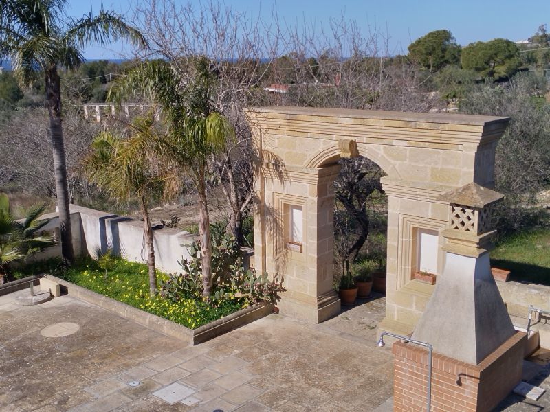 photo 17 Location entre particuliers Gallipoli villa   Cour 3