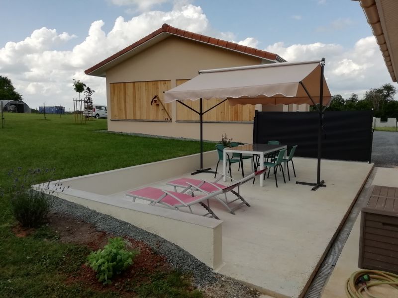 photo 1 Location entre particuliers Prigueux gite Aquitaine Dordogne Vue de la terrasse