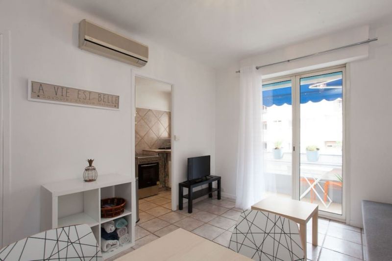 photo 1 Location entre particuliers Antibes appartement