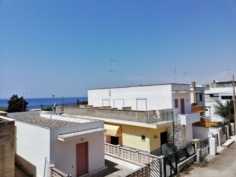 photo 2 Location entre particuliers Santa Maria al Bagno appartement Pouilles Lecce (province de) Vue du balcon