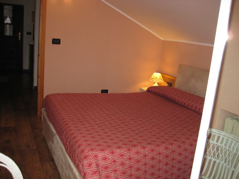 photo 10 Location entre particuliers Aoste appartement Val-d'Aoste Aoste (province d') chambre 1