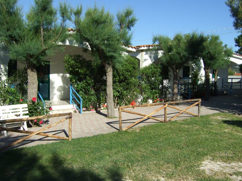 photo 0 Location entre particuliers Peschici appartement Pouilles Foggia (province de) Jardin
