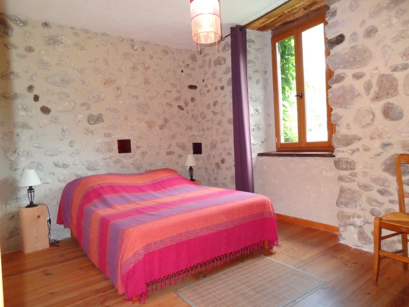 photo 4 Location entre particuliers Tarascon sur Arige gite Midi-Pyrnes Arige chambre 1