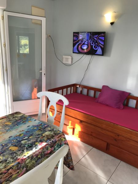 photo 3 Location entre particuliers Sainte Anne (Martinique) appartement   Sjour