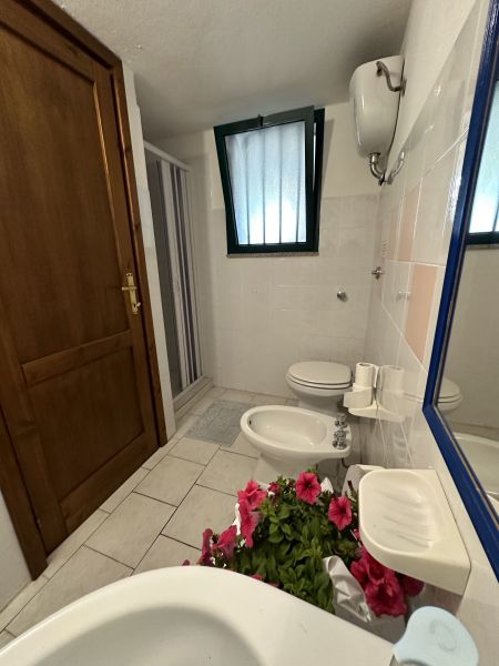 photo 12 Location entre particuliers Valledoria appartement Sardaigne Sassari (province de) salle de bain