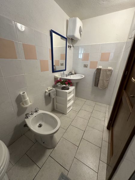 photo 13 Location entre particuliers Valledoria appartement Sardaigne Sassari (province de) salle de bain