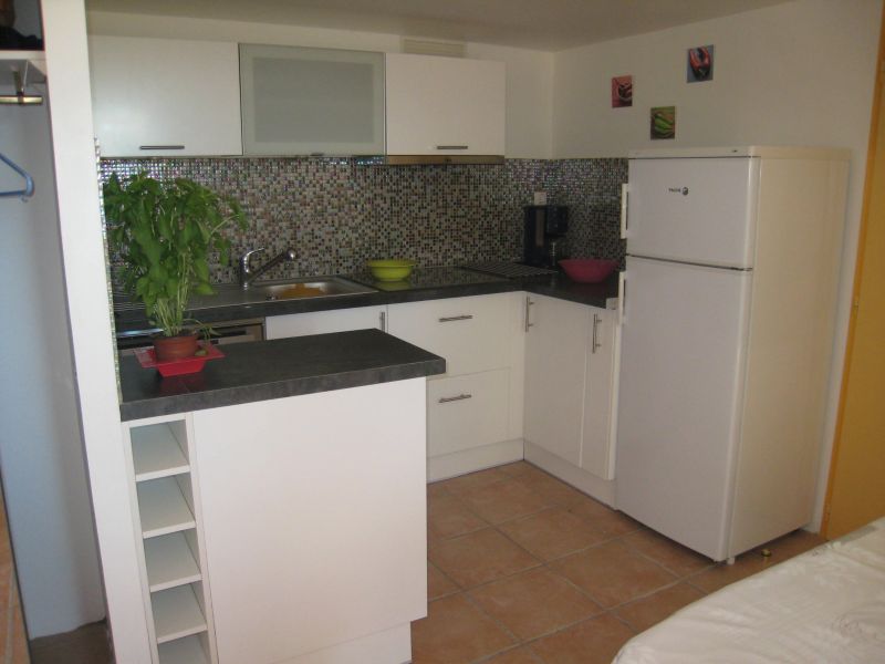 photo 12 Location entre particuliers Bormes Les Mimosas appartement Provence-Alpes-Cte d'Azur Var Cuisine amricaine