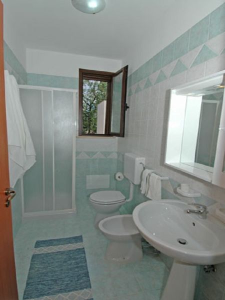 photo 6 Location entre particuliers Torre Vado appartement Pouilles Lecce (province de) salle de bain