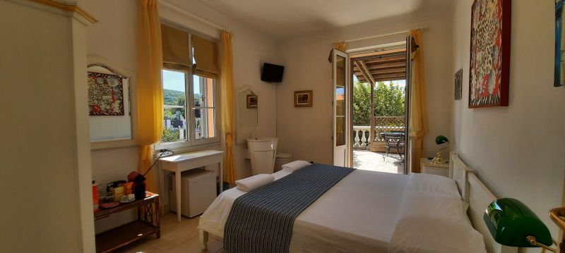 photo 20 Location entre particuliers Saint Tropez appartement Provence-Alpes-Cte d'Azur  chambre 1