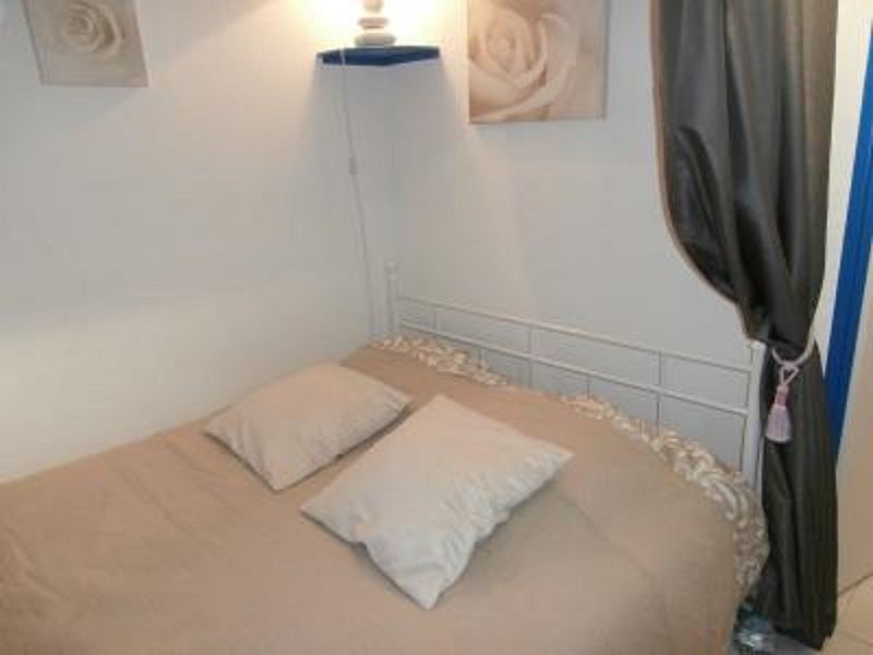 photo 2 Location entre particuliers Saint Raphael appartement Provence-Alpes-Cte d'Azur Var chambre